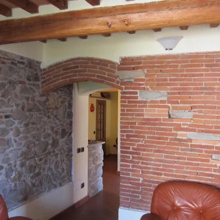 Nido Del Merlo 2* Santomato